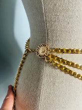 Load image into Gallery viewer, Vintage multi chain gold belt Free size