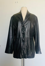 Load image into Gallery viewer, Vintage 80s super soft black leather blazer SM