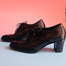 Load image into Gallery viewer, Designer Italian black leather oxford stack heels size 8 US 39 Euro