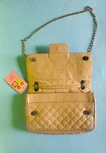 Load image into Gallery viewer, Vintage 80s Beige leather quilted purse