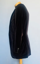 Load image into Gallery viewer, Tom Ford Mens Brown Velvet blazer sz 48R