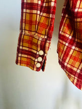 Load image into Gallery viewer, Vintage 70s plaid fleece western pearl snap shirt - Med