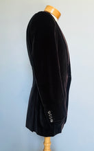 Load image into Gallery viewer, Tom Ford Mens Brown Velvet blazer sz 48R