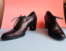 Load image into Gallery viewer, Designer Italian black leather oxford stack heels size 8 US 39 Euro