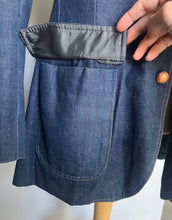Load image into Gallery viewer, Hand made vintage 70s Mens Denim blazer Small