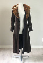 Load image into Gallery viewer, Fabulous 70's brown sheepskin leather coat small
