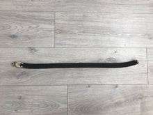 Load image into Gallery viewer, Gorgeous 70s Chrystal stretch Metal belt S M