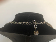 Load image into Gallery viewer, Vintage 60s Art Deco costume necklace
