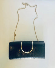 Load image into Gallery viewer, Vintage 50s hardshell coffee brown snakeskin clutch/purse