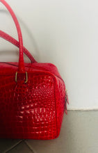Load image into Gallery viewer, Vintage Mod faux leather alligator finish Red Tote bag
