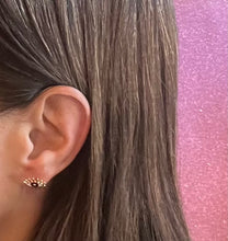 Load image into Gallery viewer, Elegant vintage enamel eye stud earrings
