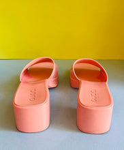 Load image into Gallery viewer, Gucci Rubber GG Slide Sandal Pink - size 7
