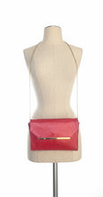 Load image into Gallery viewer, Vintage 70s classic red leather cross body purse clutch
