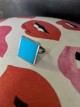 Load image into Gallery viewer, Vintage 60s 70s turquoise blue enamel adjustable ring
