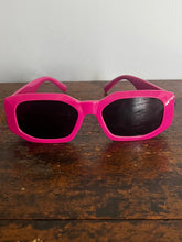 Load image into Gallery viewer, Fuchsia Y2k statement bulky unisex sunnies
