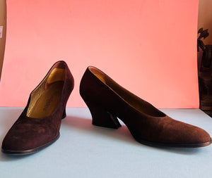 Vintage 80s Yves Saint Laurent brown suede leather kitten heels 7 US