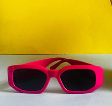 Load image into Gallery viewer, Fuchsia Y2k statement bulky unisex sunnies
