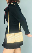 Load image into Gallery viewer, Vintage 60s Lacquered basket weave clutch/cross body purse
