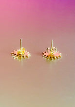 Load image into Gallery viewer, Elegant vintage enamel eye stud earrings
