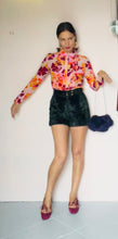 Load image into Gallery viewer, Rare 70s vintage Psychedelic ruffled bls - XS - Petite

