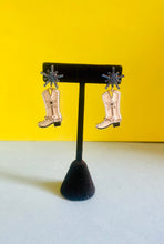 Load image into Gallery viewer, Vintage snow flake star western boot earrings

