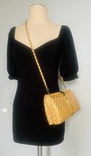 Load image into Gallery viewer, Vintage 60s Lacquered basket weave clutch/cross body purse
