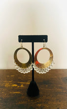 Load image into Gallery viewer, Vintage gold dangle earrings

