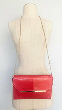 Load image into Gallery viewer, Vintage 70s classic red leather cross body purse clutch
