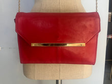 Load image into Gallery viewer, Vintage 70s classic red leather cross body purse clutch
