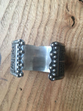 Load image into Gallery viewer, Vintage 40s silver handmade bracelet
