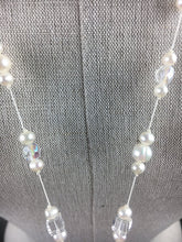 Load image into Gallery viewer, Vintage 70s Pearl tie necklace
