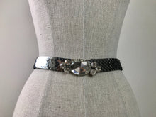 Load image into Gallery viewer, Gorgeous 70s Chrystal stretch Metal belt  S  M
