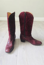 Load image into Gallery viewer, Vintage 80s Ferragamo designer quilted leather mahagony boots size 5us
