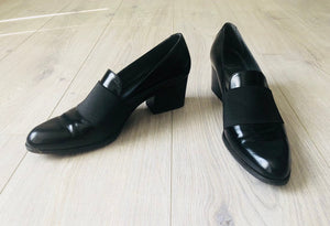 Vintage 80s Stuart Weitzman block heels size 7-7.5 us