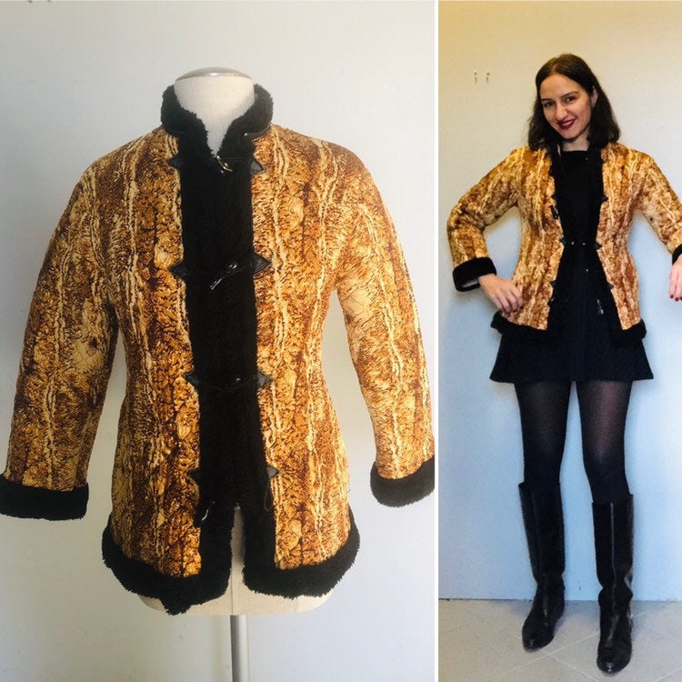Vintage 70s quilted faux fur interior leopard toggle Asian jacket  small