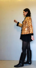 Load image into Gallery viewer, Vintage 70s quilted faux fur interior leopard toggle Asian jacket  small
