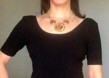 Load image into Gallery viewer, Stunning Vintage 60s Costume Flower Beaded Necklace
