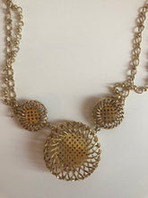 Load image into Gallery viewer, Stunning Vintage 60s Costume Flower Beaded Necklace
