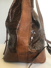Load image into Gallery viewer, Vintage 70s brown leather snakeskin satchel cross body purse
